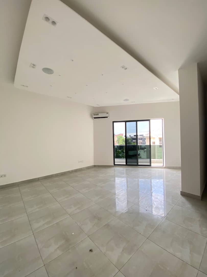 4 BEDROOM TERRACED DUPLEX WITH BQ AND POOL