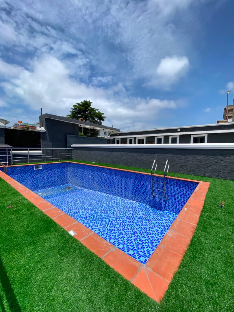 4 BEDROOM TERRACED DUPLEX WITH BQ AND POOL
