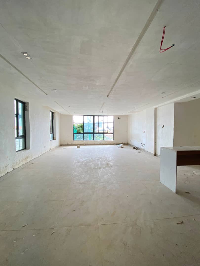 2 BEDROOM APARTMENT DUPLEX WITH ELEVATOR AND POOL