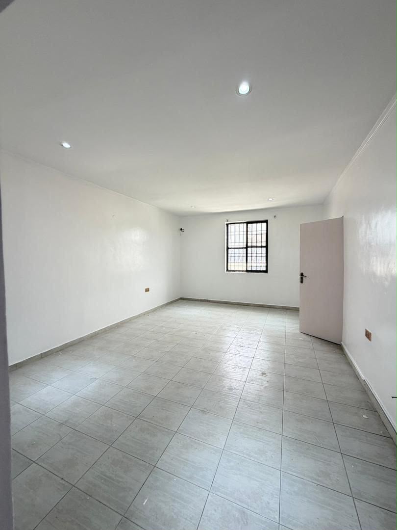 4 BEDROOM PRIVATE TERRACE DUPLEX AND BQ