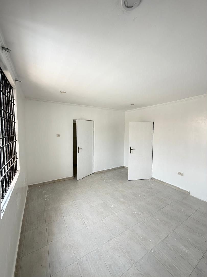 4 BEDROOM PRIVATE TERRACE DUPLEX AND BQ