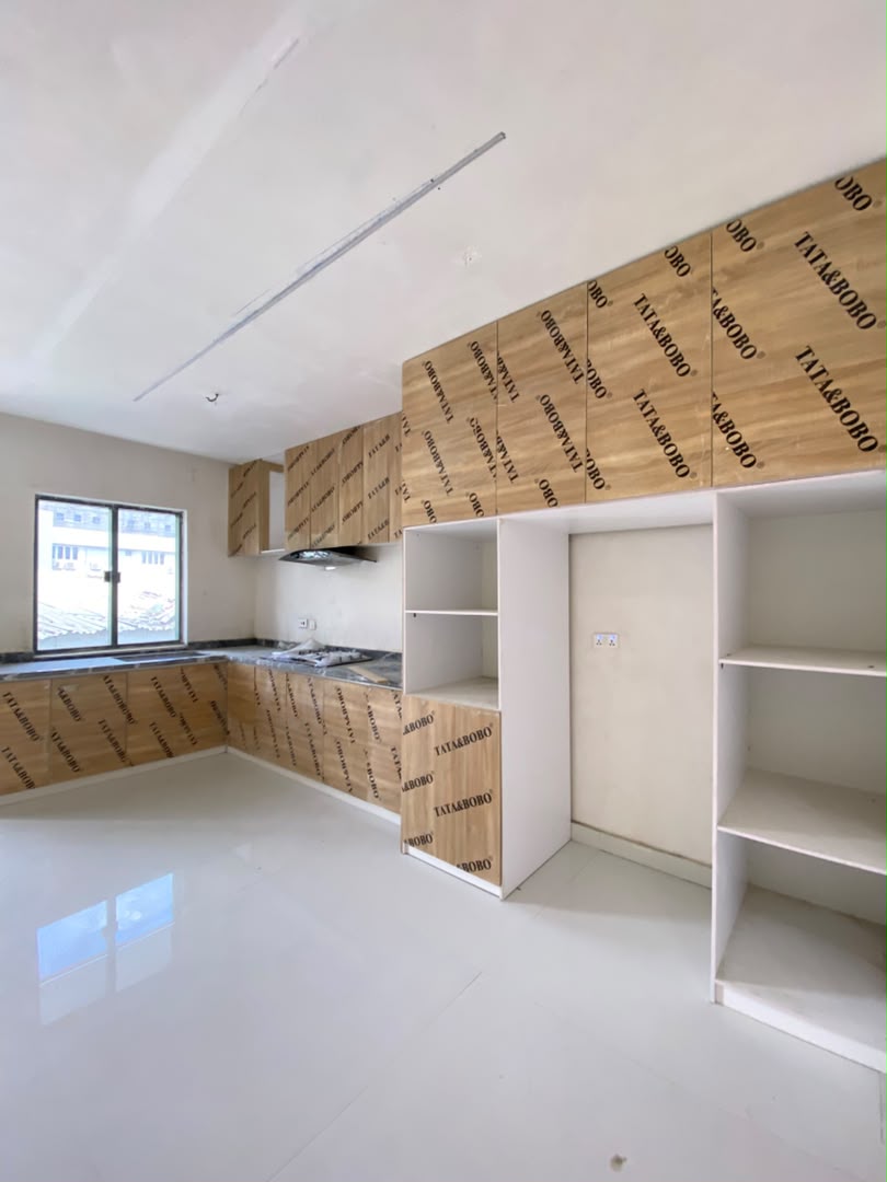 2 BEDROOM APARTMENT WITH ELEVATOR AND GYM