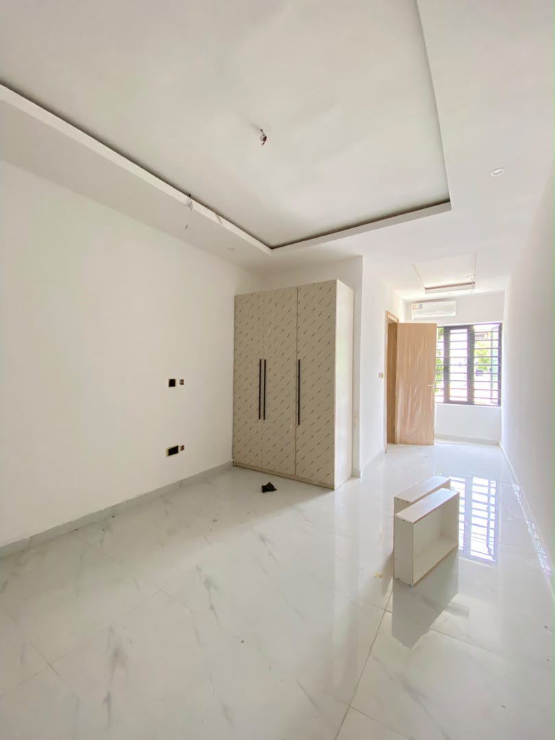 4 BEDROOM TERRACED DUPLEX WITH BQ, POOL AND GYM