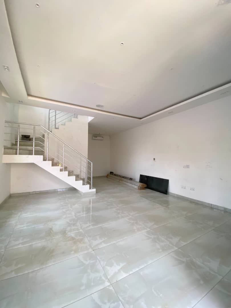 4 BEDROOM TERRACED DUPLEX WITH BQ, POOL AND GYM
