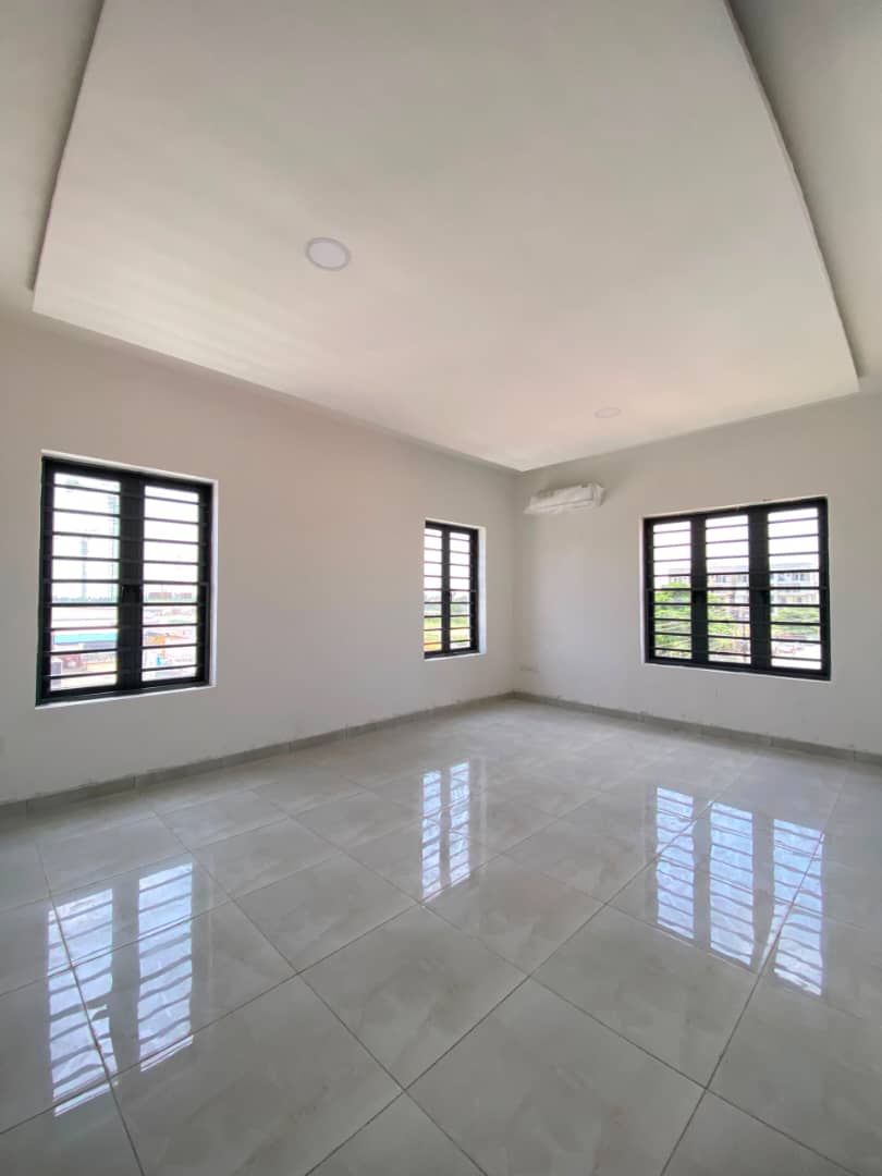 4 BEDROOM TERRACED DUPLEX WITH BQ, POOL AND GYM