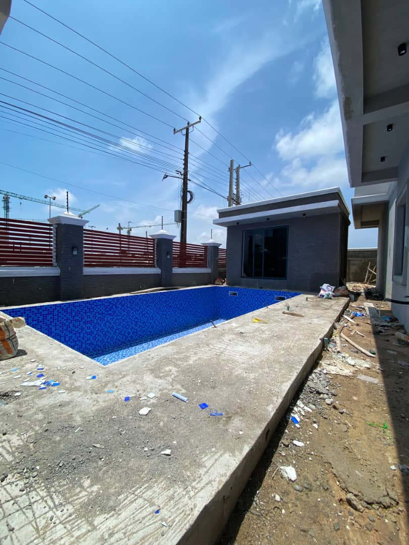 4 BEDROOM TERRACED DUPLEX WITH BQ, POOL AND GYM