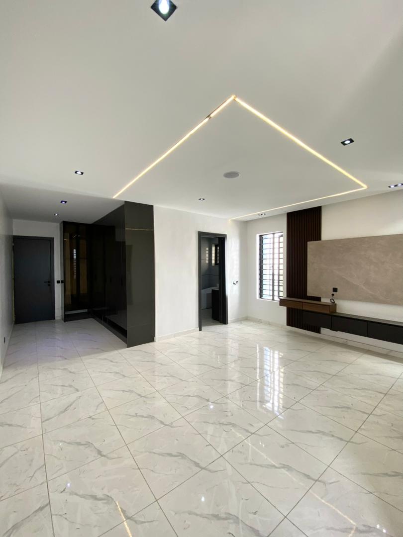 4 BEDROOM TERRACED DUPLEX WITH BQ, POOL And GYM