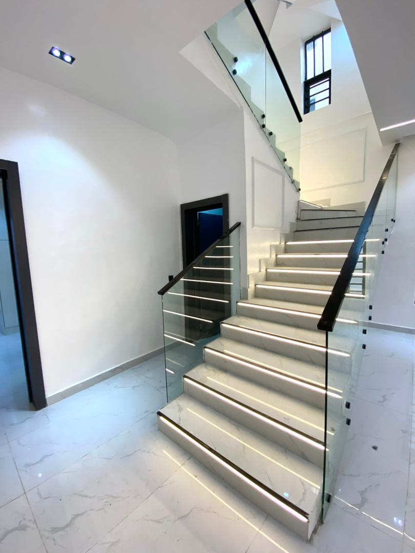 4 BEDROOM TERRACED DUPLEX WITH BQ, POOL And GYM