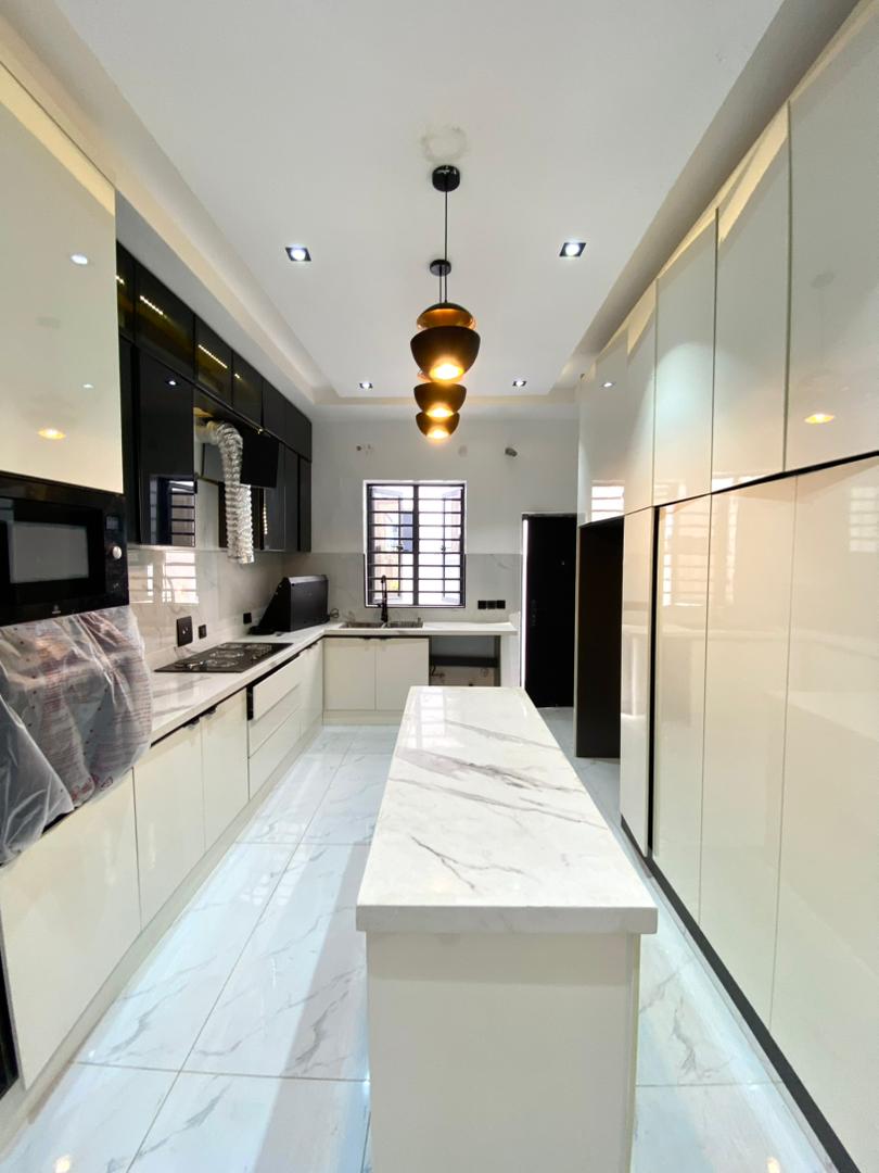 4 BEDROOM TERRACED DUPLEX WITH BQ, POOL And GYM