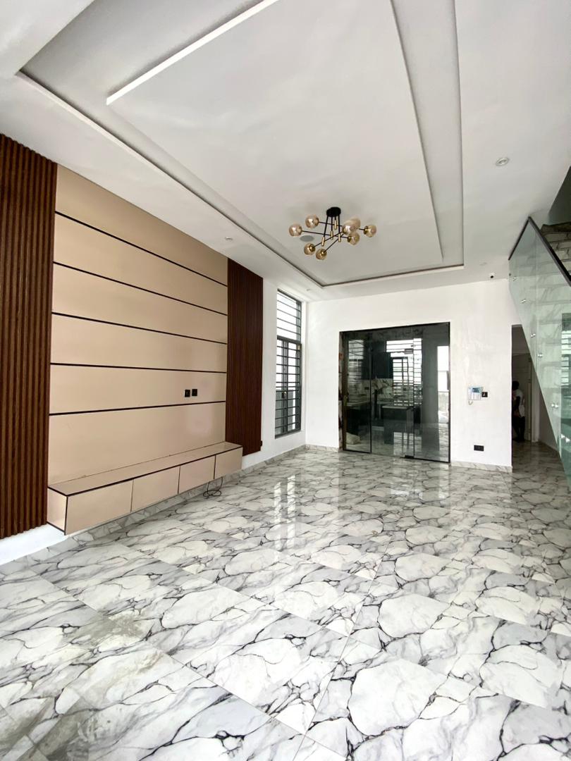 SERVICED 1 And 2 BEDROOM APARTMENTS WITH SWIMMING POOL AND GYM