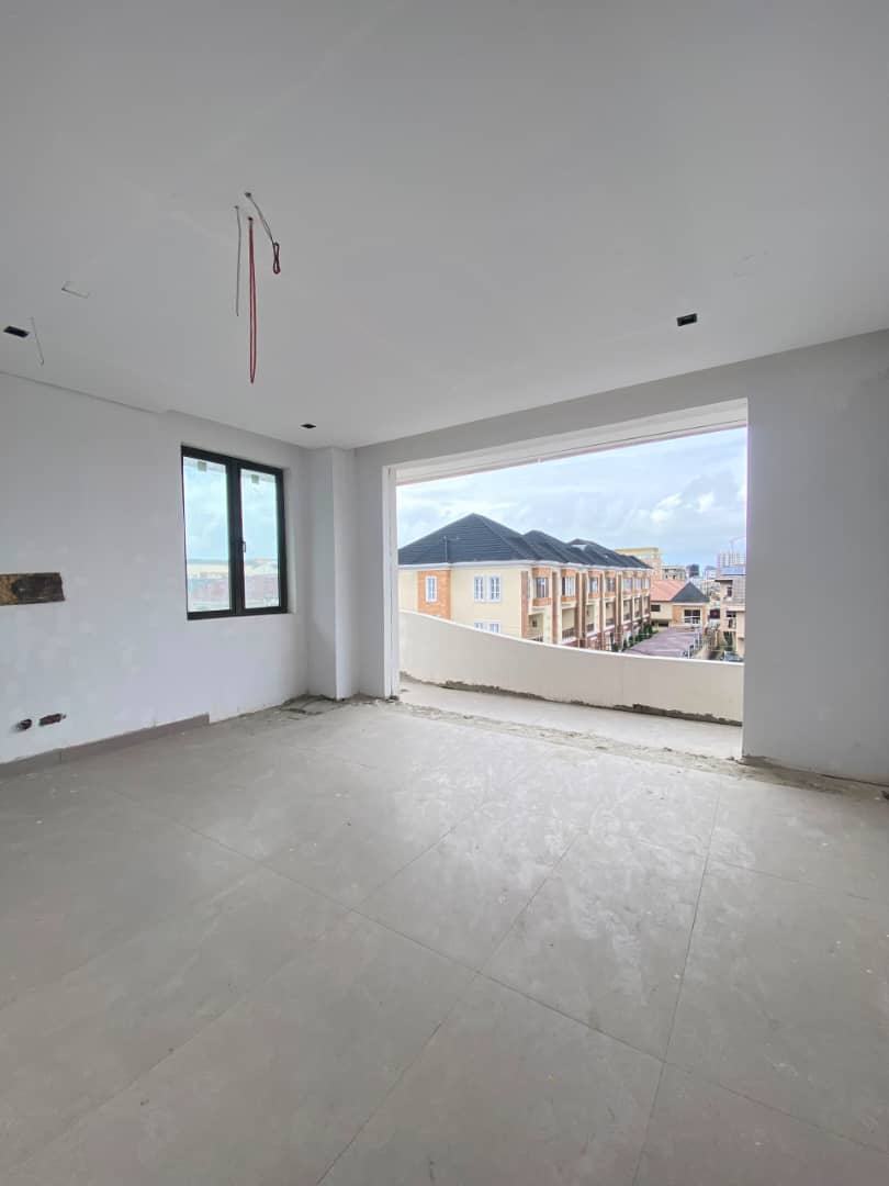 2 And 3 BEDROOM APARTMENTS WITH SWIMMING POOL- ONIRU