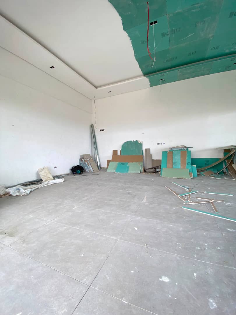 2 And 3 BEDROOM APARTMENTS WITH SWIMMING POOL- ONIRU