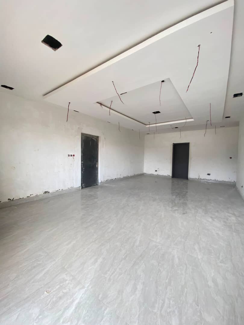 2 And 3 BEDROOM APARTMENT WITH SWIMMING POOL- ONIRU