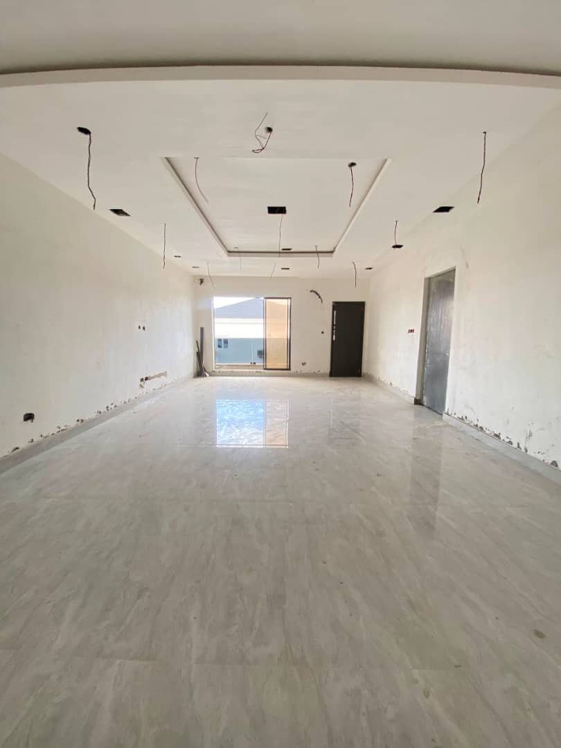 2 And 3 BEDROOM APARTMENT WITH SWIMMING POOL- ONIRU