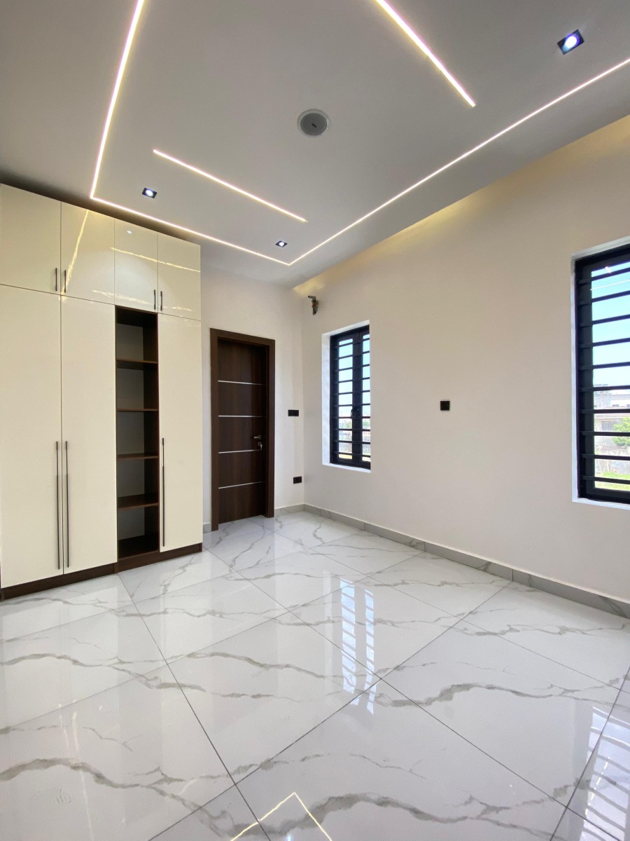 2 And 3 BEDROOM APARTMENTS - IKATE LEKKI