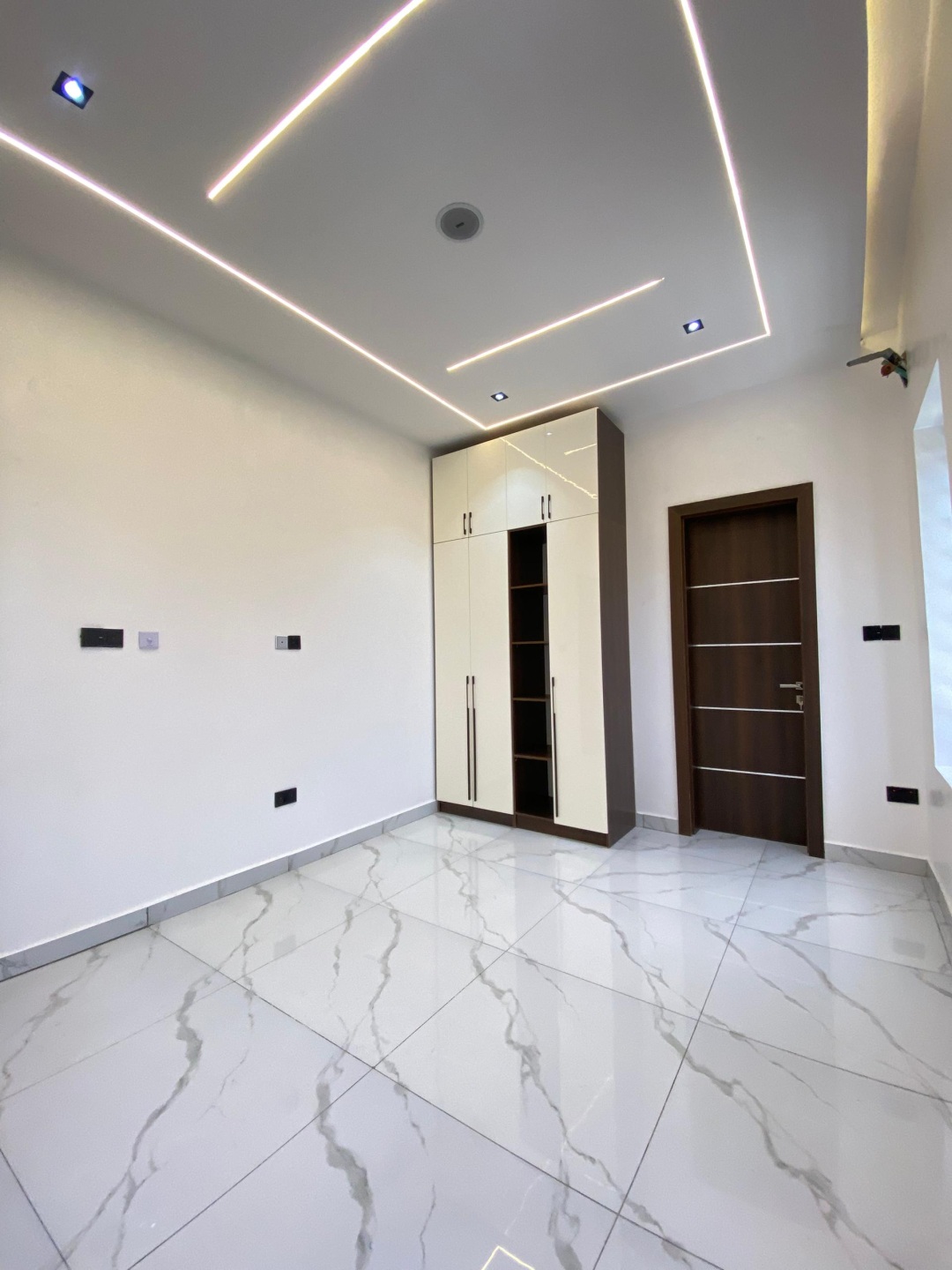 2 And 3 BEDROOM APARTMENTS - IKATE LEKKI