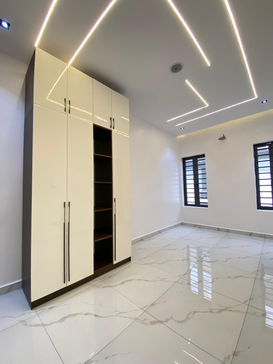 2 And 3 BEDROOM APARTMENTS - IKATE LEKKI