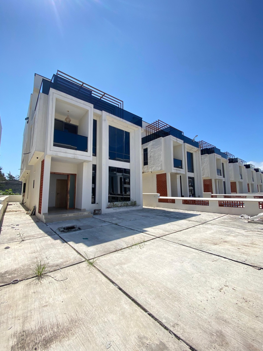 5 BEDROOM FULLY DETACHED DUPLEX WITH BQ- LEKKI