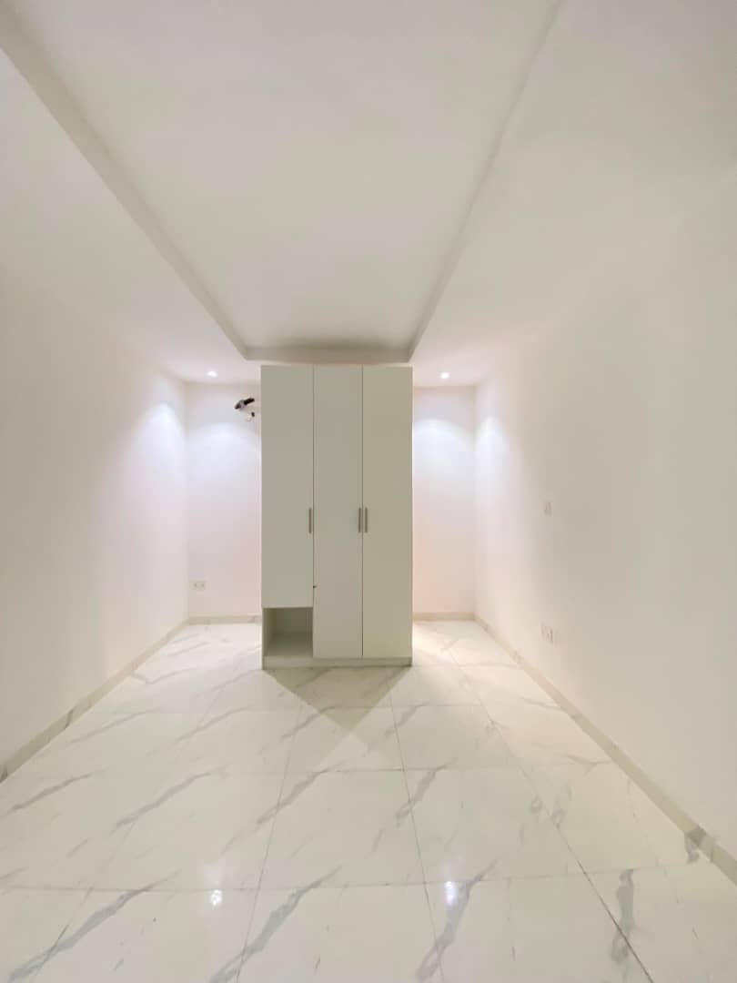 2 BEDROOM APARTMENT LEKKI