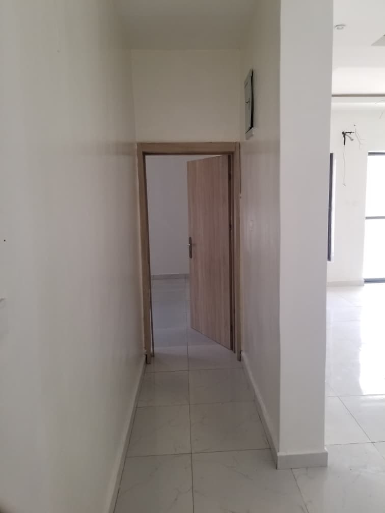 2 BEDROOM FLAT LEKKI