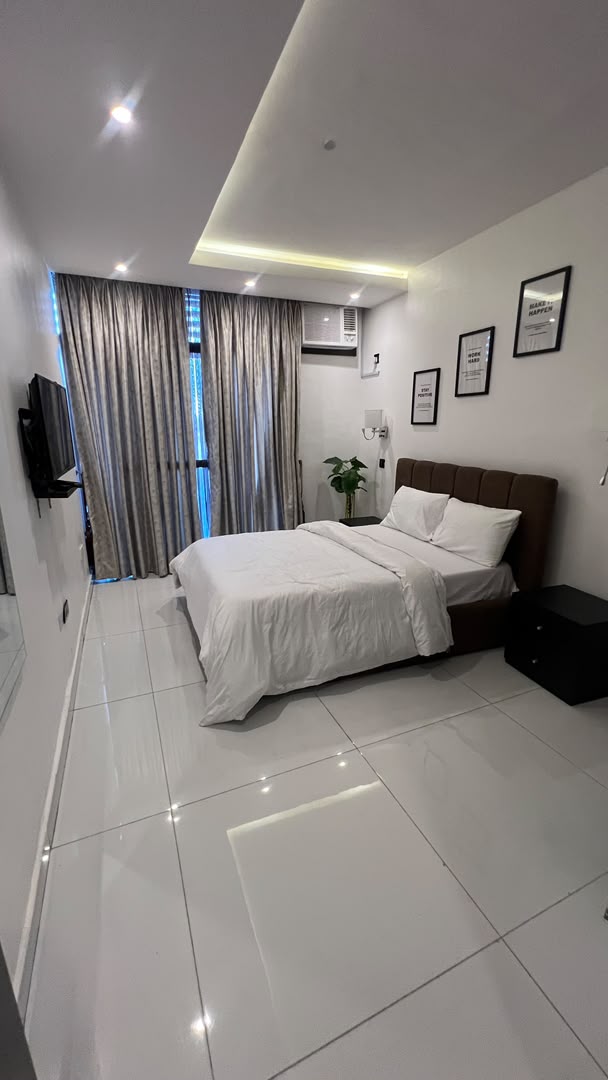 1004 ESTATE VICTORIA ISLAND