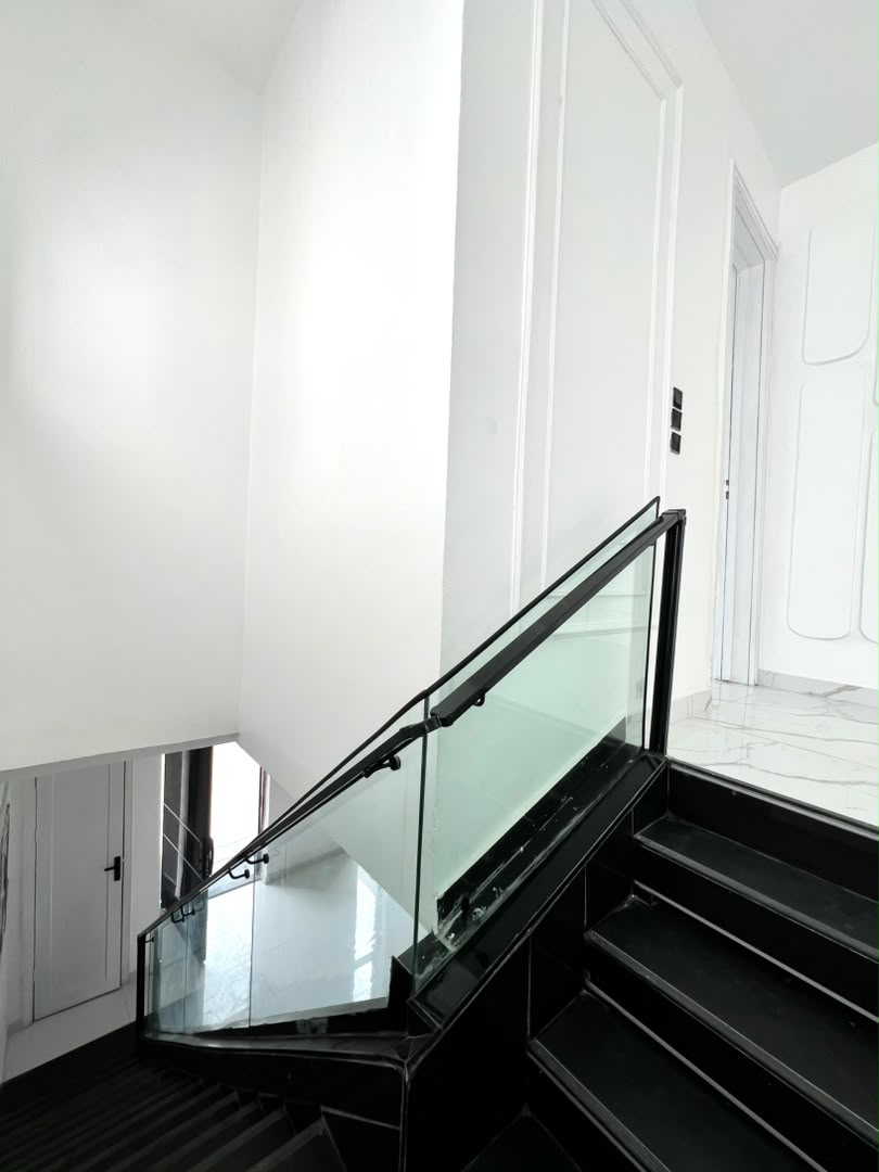 4 BEDROOM DETACHED DUPLEX WITH BQ