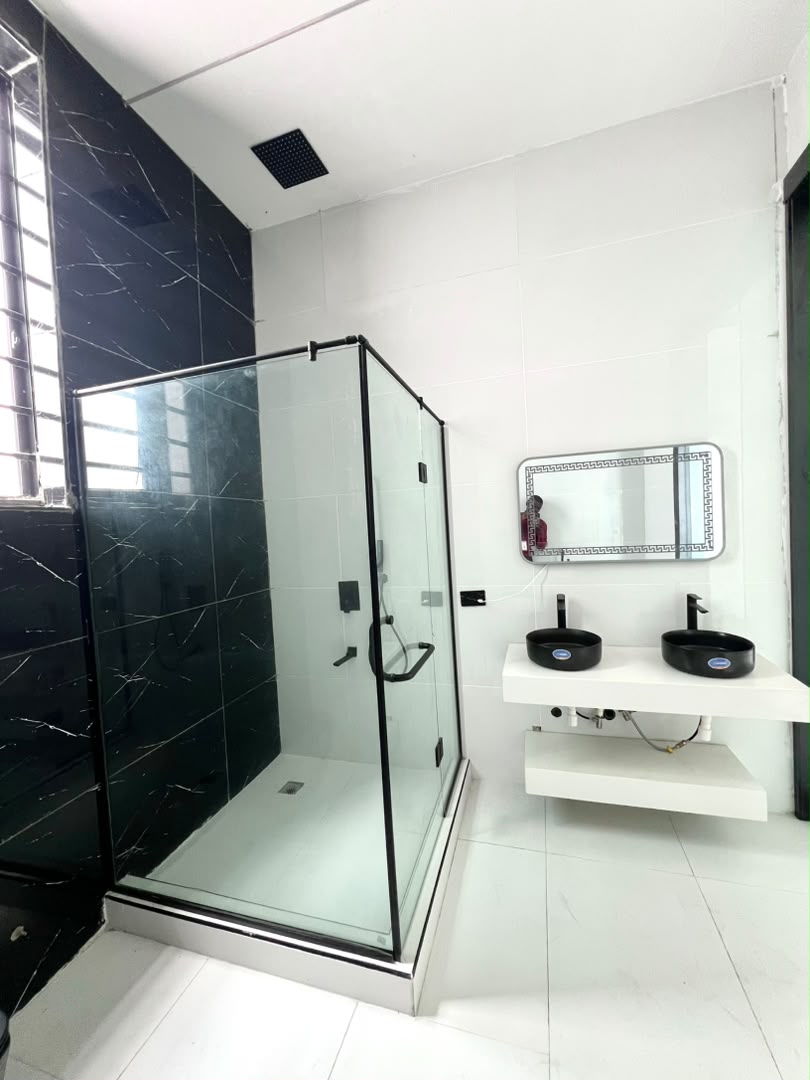 5 BEDROOM DETACHED DUPLEX WITH SWIMMING POOL AND BQ