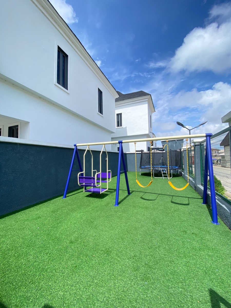 4 BEDROOM TERRACED DUPLEX WITH SWIMMING POOL AND GYM