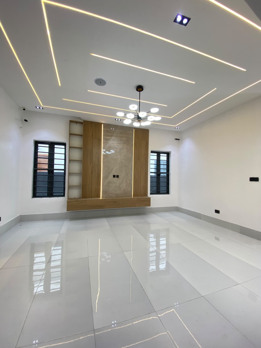 4 BEDROOM SEMI DETACHED-DUPLEX WITH BQ