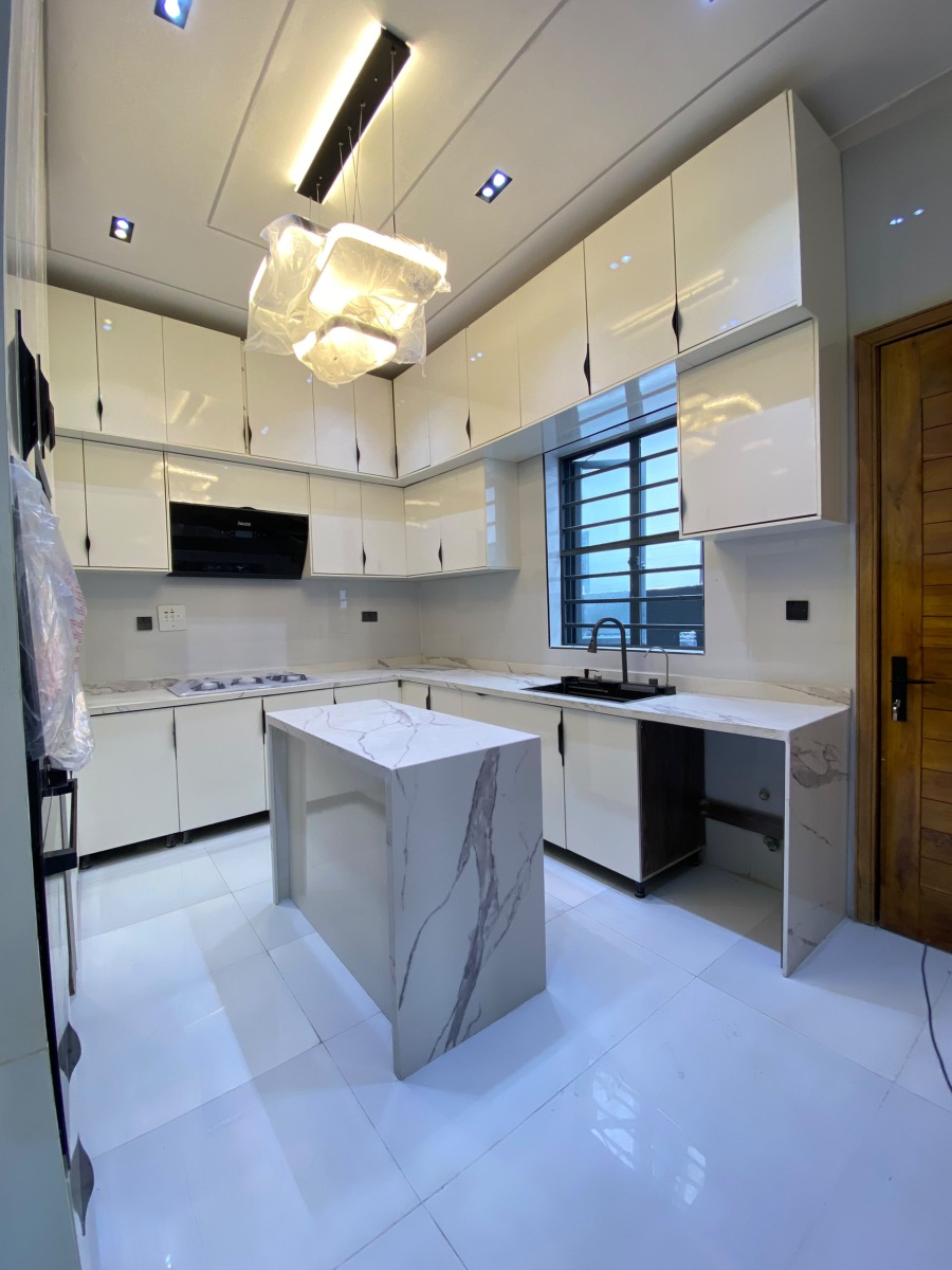 4 BEDROOM SEMI DETACHED-DUPLEX WITH BQ