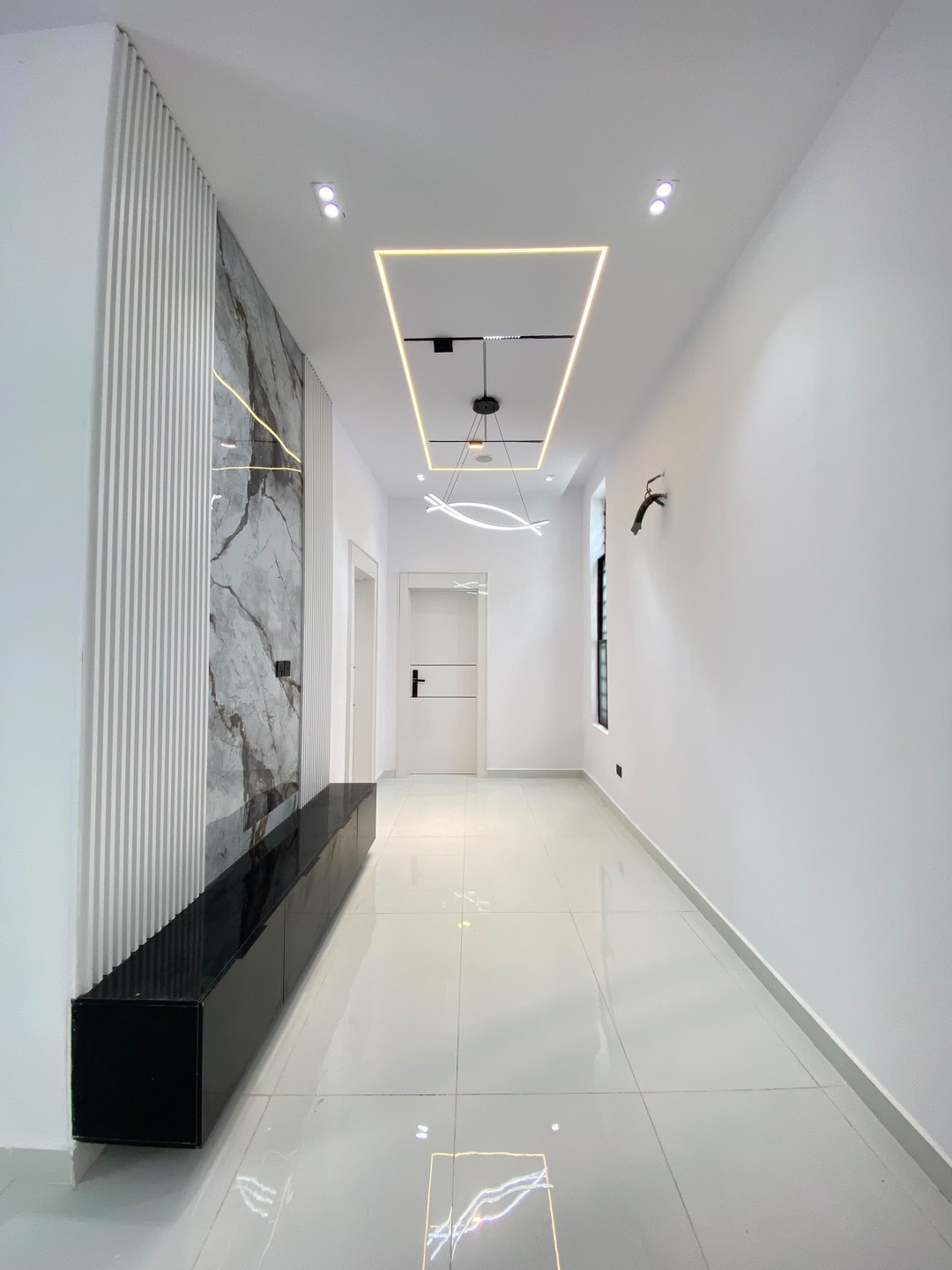 5 BEDROOM FULLY DETACHED DUPLEX WITH BQ AND SWIMMING POOL