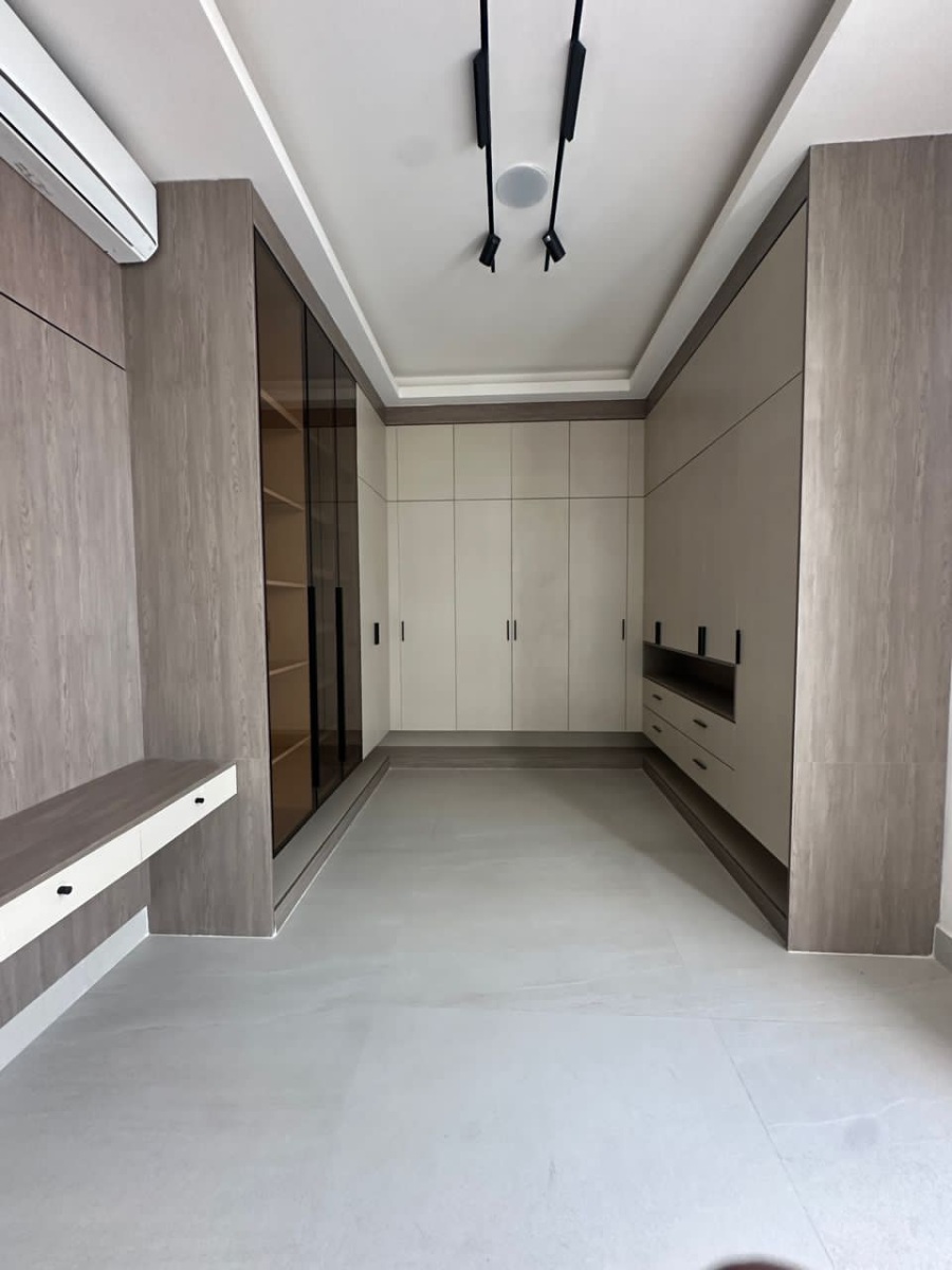 4 Bedroom Apartments With BQ