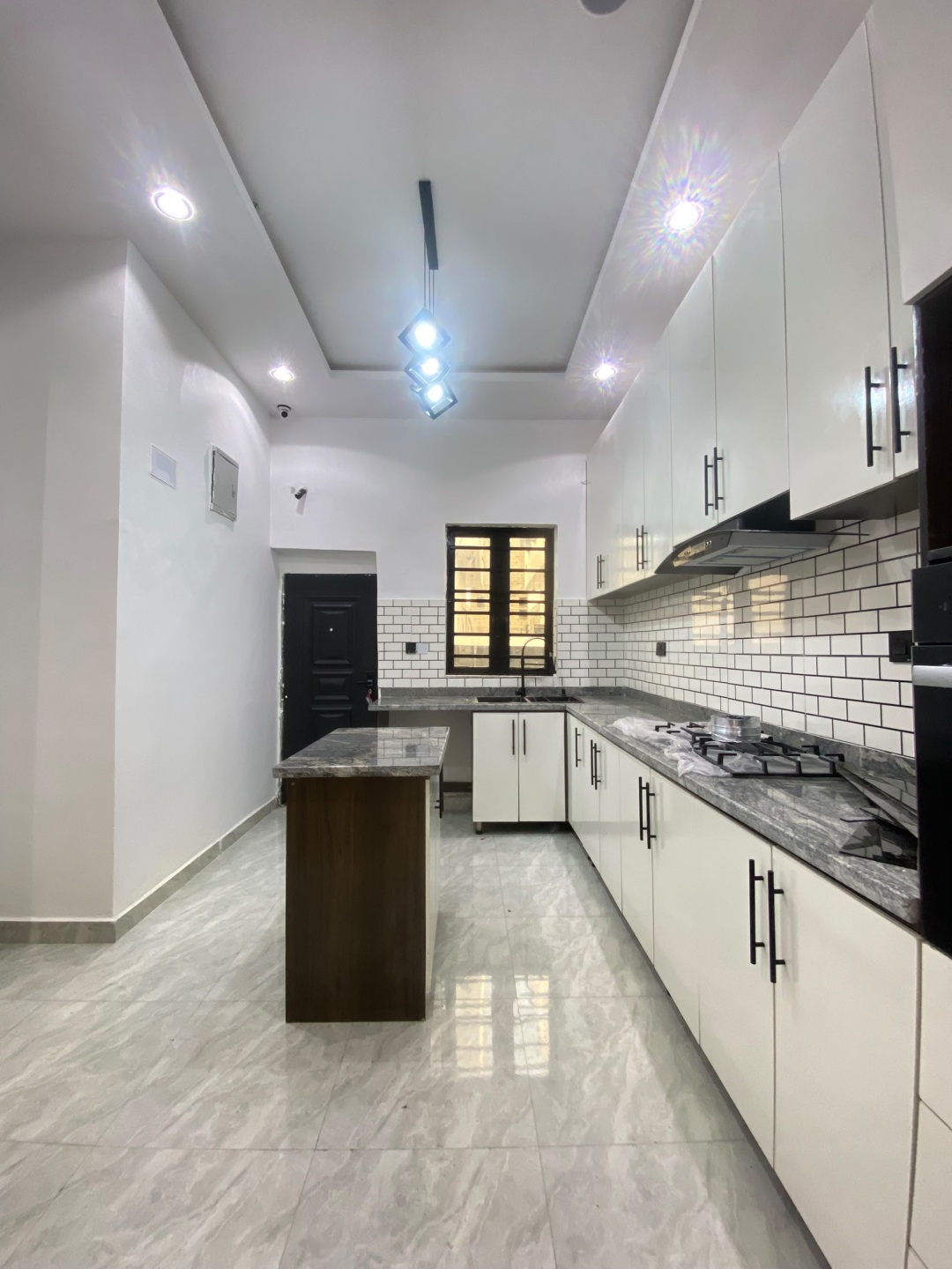 4 BEDROOM FULLY DETACHED DUPLEX WITH BQ