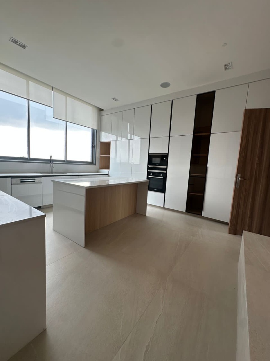 4 Bedroom Apartments With BQ