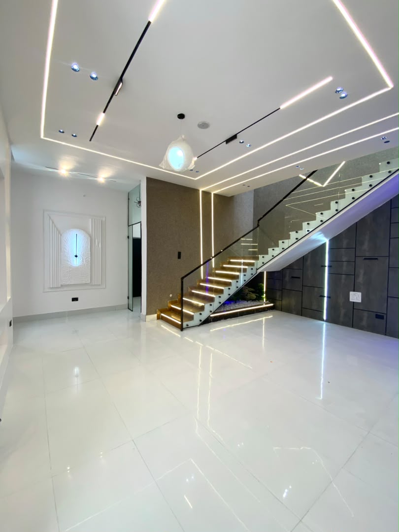 4 BEDROOM DETACHED DUPLEX WITH BQ