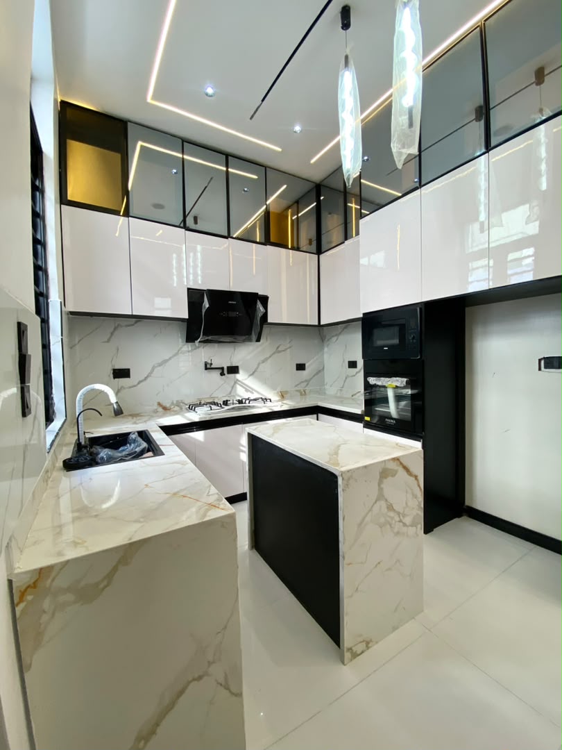 4 BEDROOM DETACHED DUPLEX WITH BQ