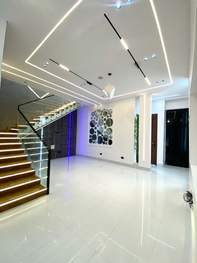 4 BEDROOM DETACHED DUPLEX WITH BQ