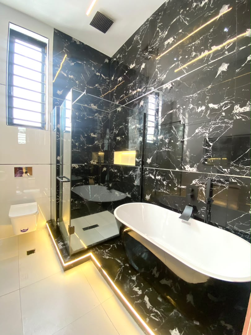 4 BEDROOM DETACHED DUPLEX WITH BQ