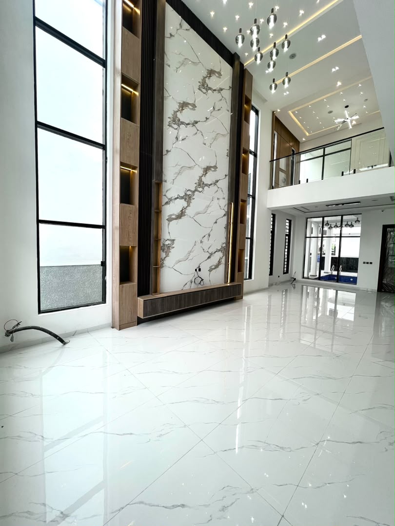 5 BEDROOM DETACHED DUPLEX- LEKKI