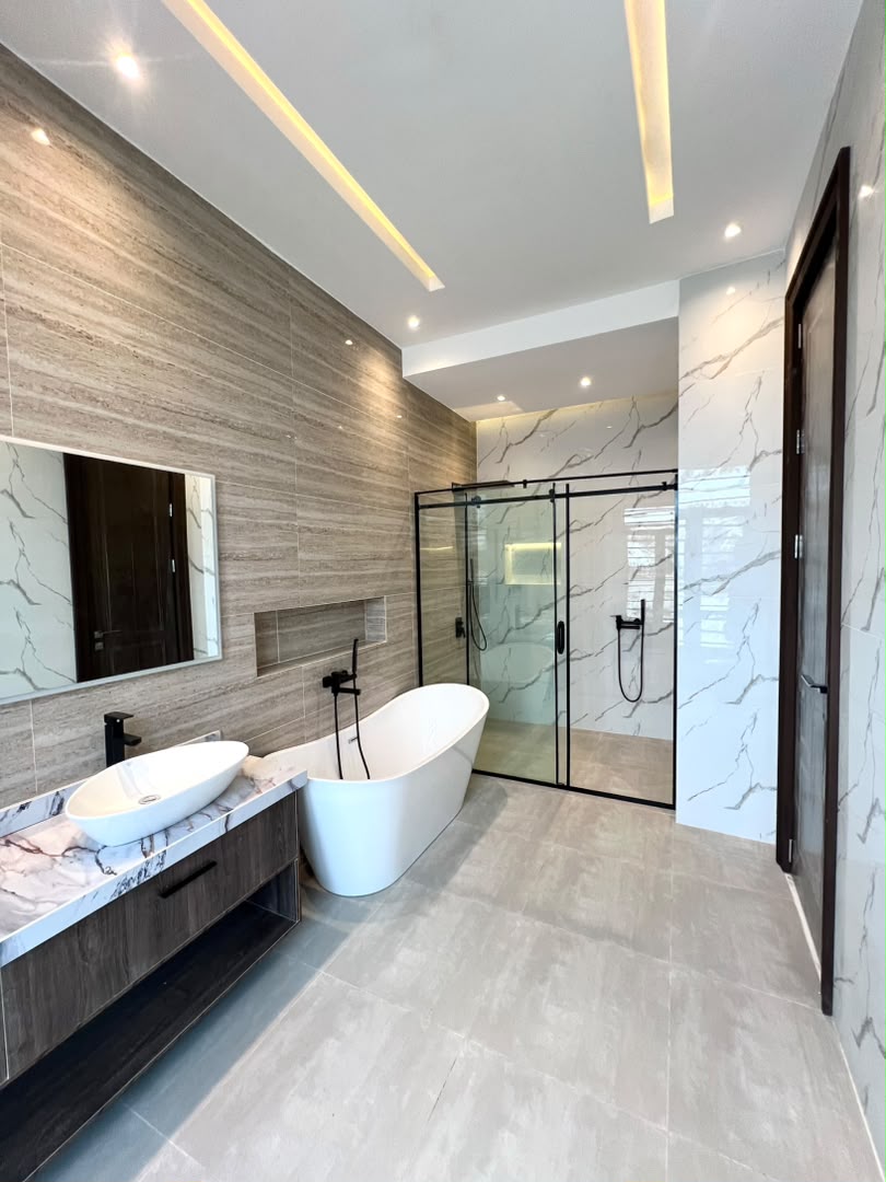 5 BEDROOM DETACHED DUPLEX- LEKKI