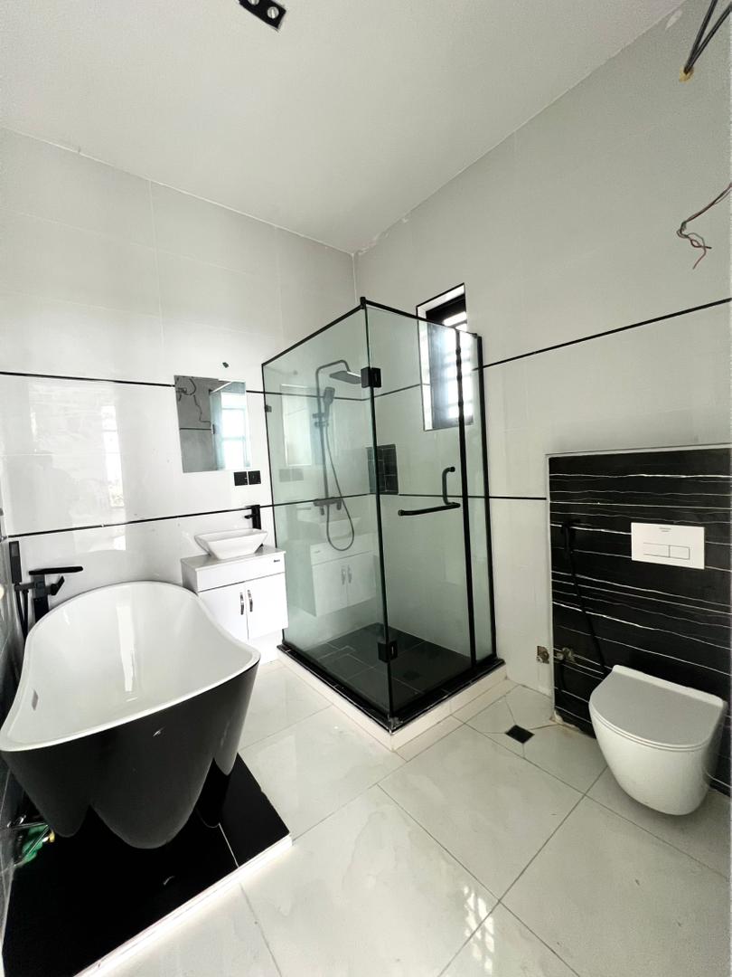 5 BEDROOM DETACHED DUPLEX WITH SWIMMING POOL AND BQ
