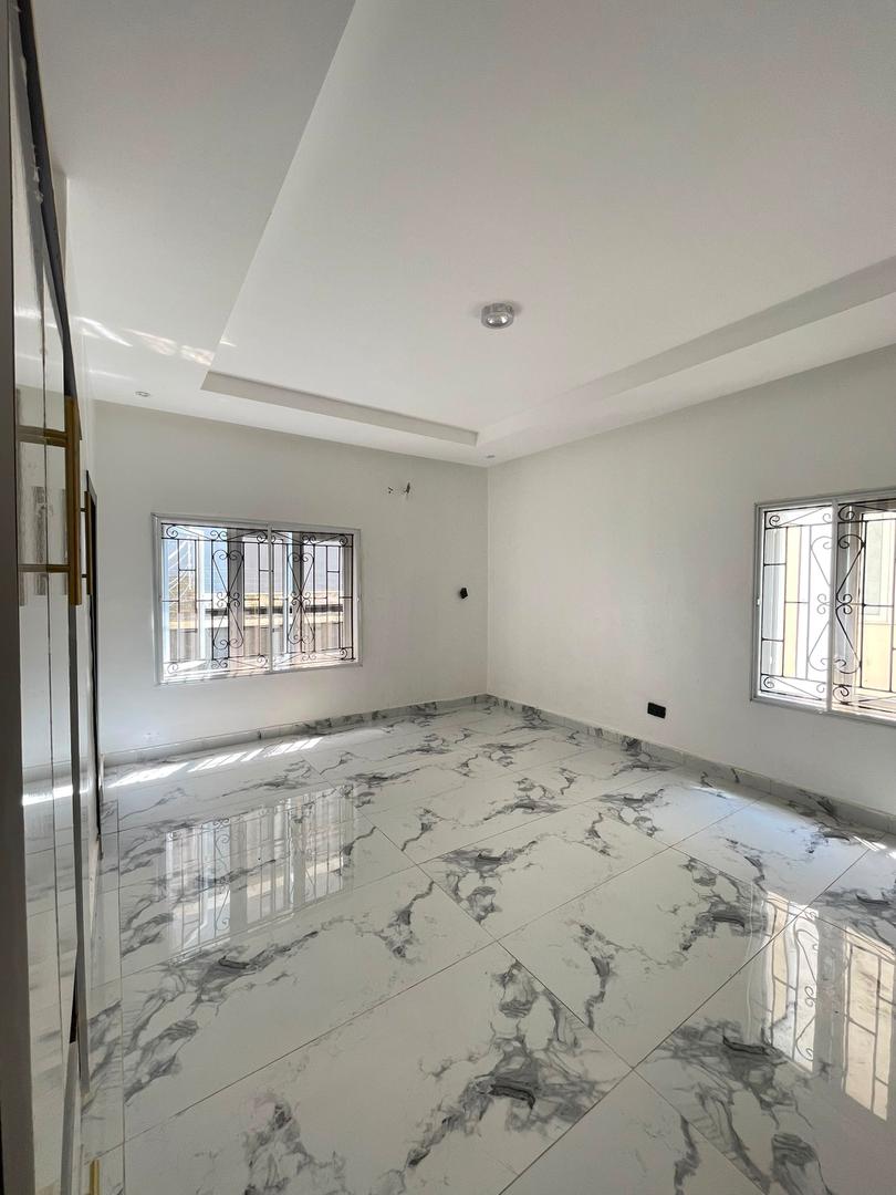3 BEDROOM TERRACE DUPLEX WITH BQ