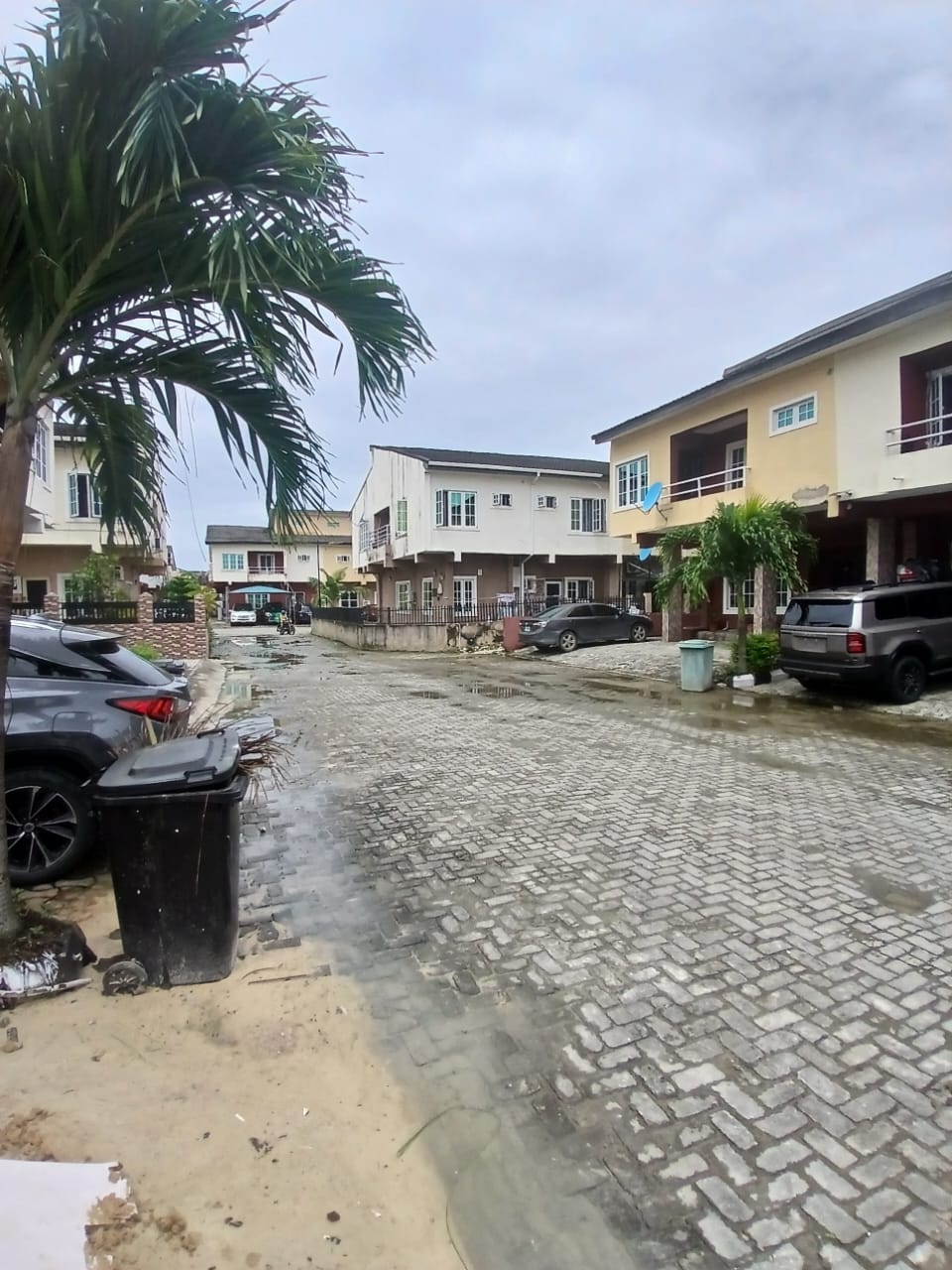 Luxury 3 Bedroom Smart Apartment