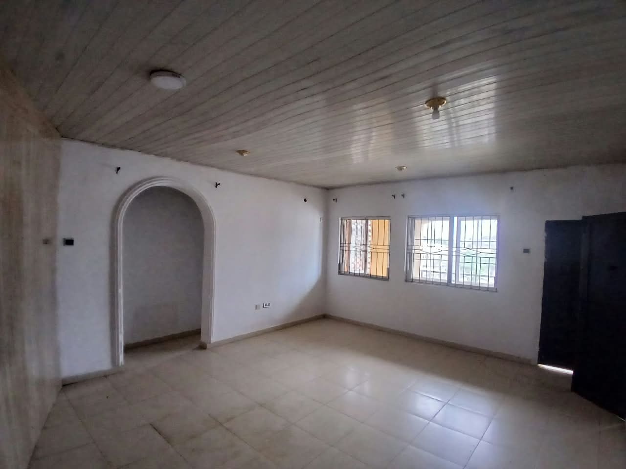 Spacious Studio Apartment