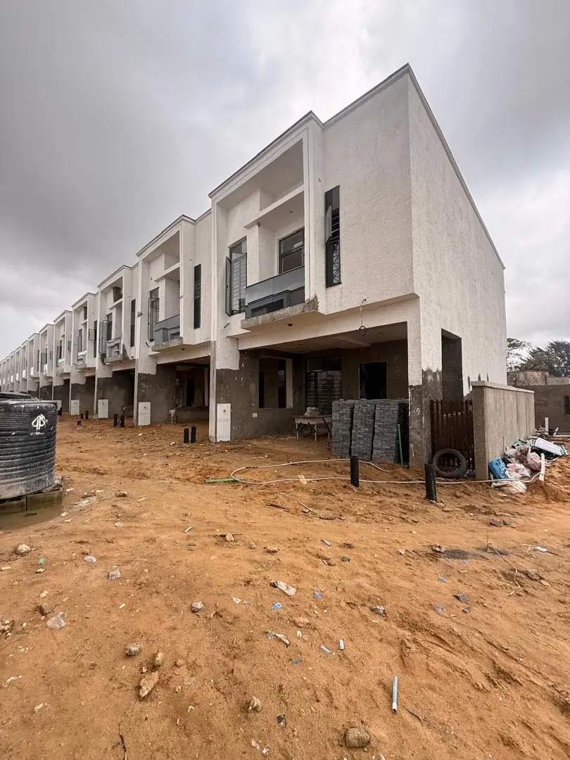 4 Bedroom Terraced Duplex in Thomas Estate, Ajah
