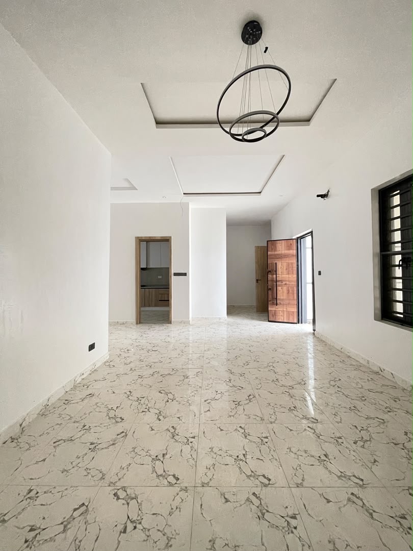 4 Bedroom Terrace with 24-Hour And Security, Ajah