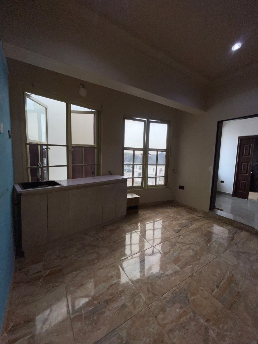 Serviced Mini Flat with Swimming Pool in Osapa London, Lekki