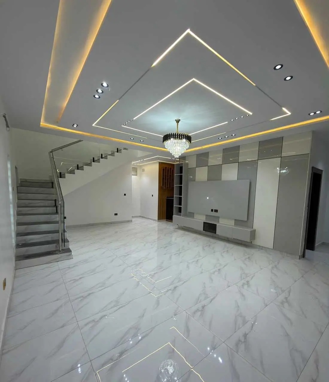 Luxury 5 Bedroom Detached Duplex in Ajah Lekki