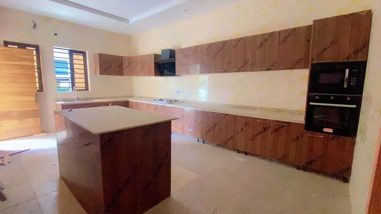 5 Bedroom Detached Home In Lekki