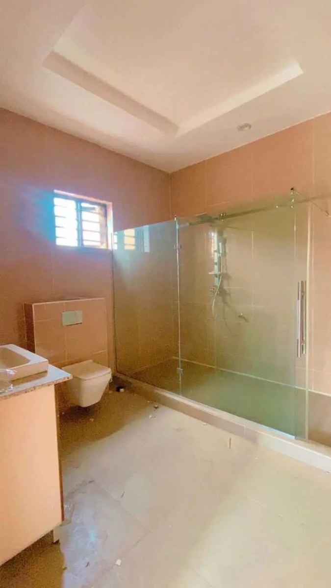 5 Bedroom Detached Home In Lekki